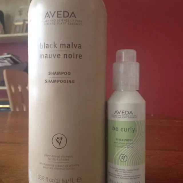 Beauty Bunz! Travel Case + Aveda products photo 5