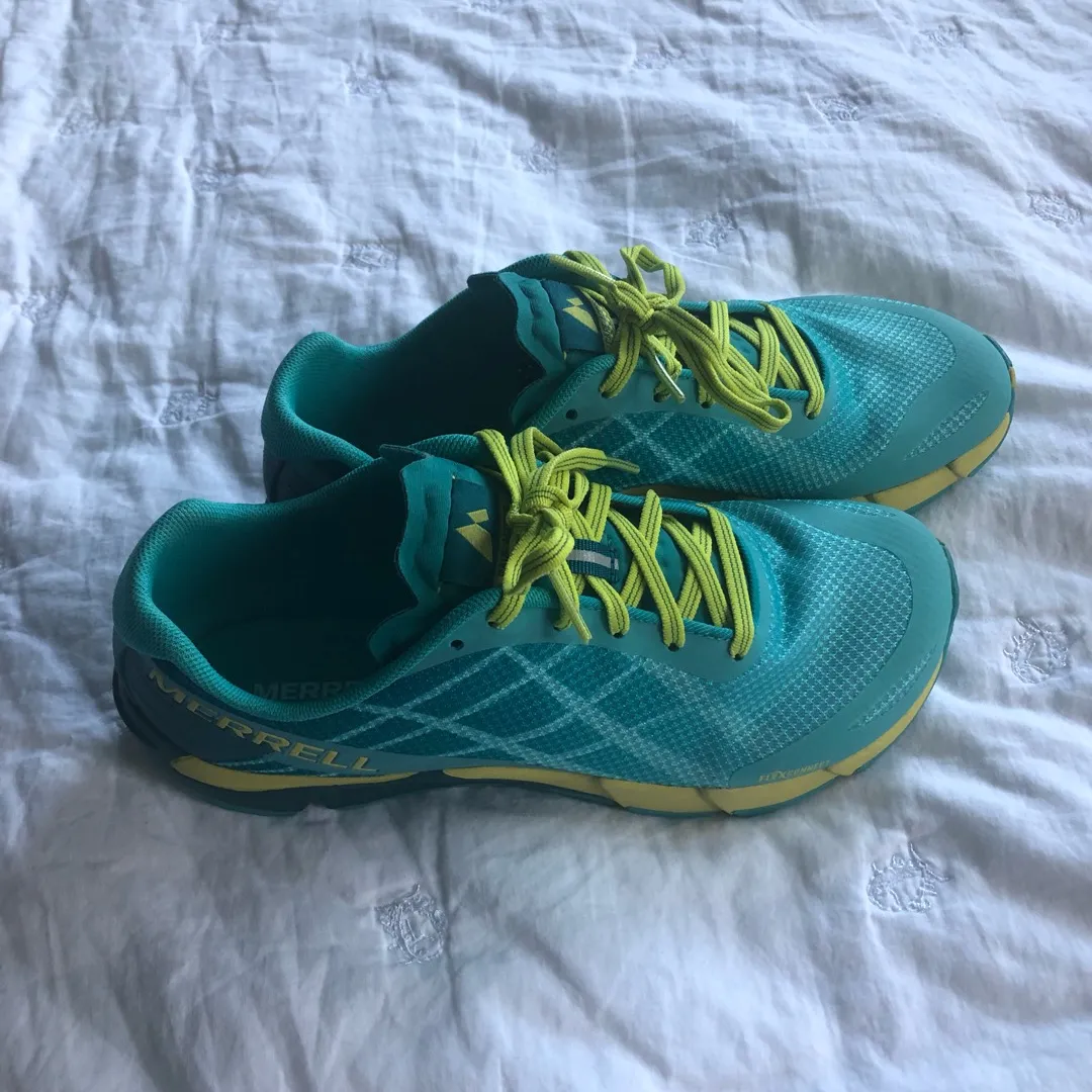 New Merrell Sneakers - Size 7 photo 1