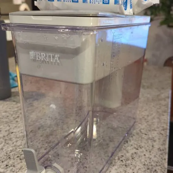 Brita 18 Cup Grey Ultra Max Water Filter Dispenser - Can Incl... photo 1
