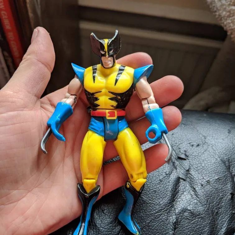 Classic Wolverine X-Men Action Figure photo 1