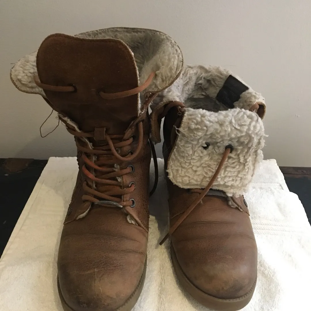 MARC Winter Boots photo 1
