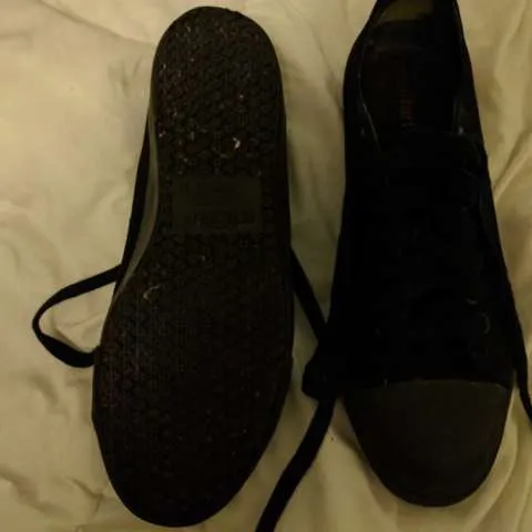 Anti-slip Kitchen Shoes (Converse Style) photo 3