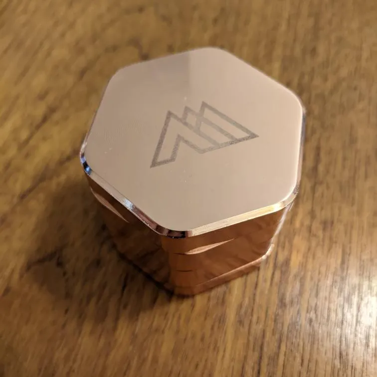 NEW Magnetic 4 Piece Rose Gold Grinder photo 1