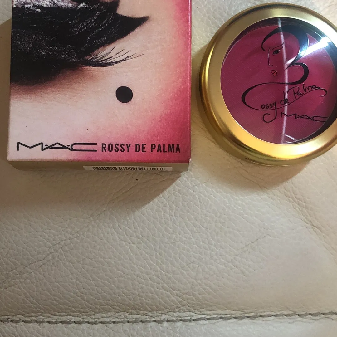 MAC Rossy de Palma Pink Desire Blush Limited Edition photo 3