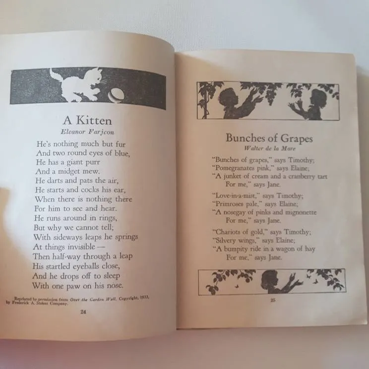 1938 Two Hundred Best Poems For Boys And Girls 
Compiled By M... photo 7