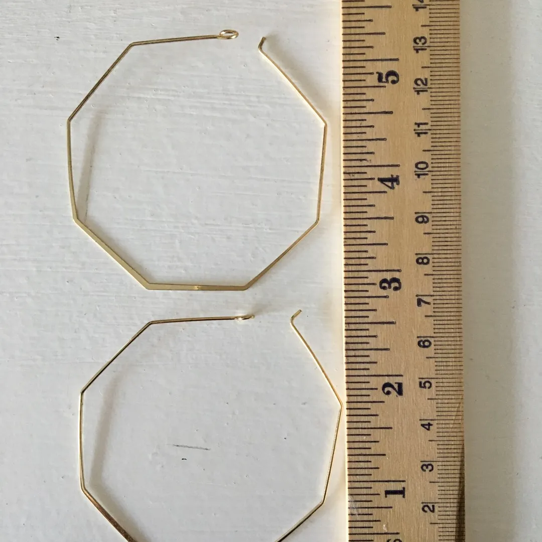 Octagon Gold Hoop Earrings photo 1