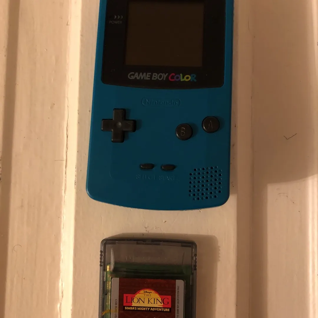 Nintendo Game Boy Color W/ Lion King Game photo 1