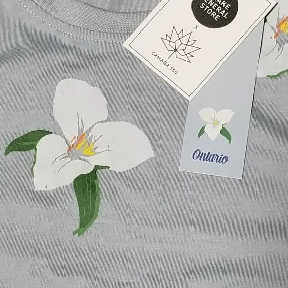 Drake General Store Floral T-shirt - Small But Fits Like A Me... photo 1