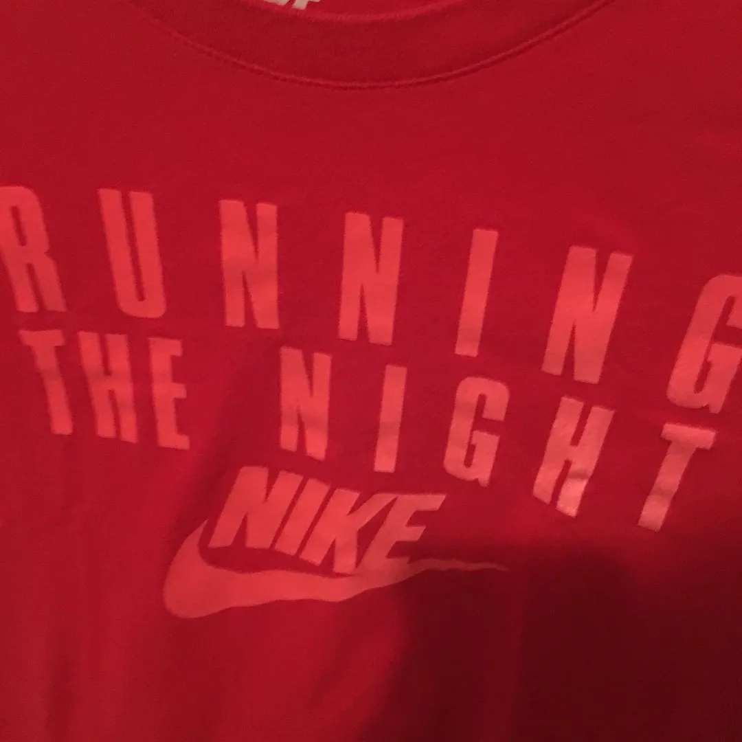 Nike Shirt photo 3