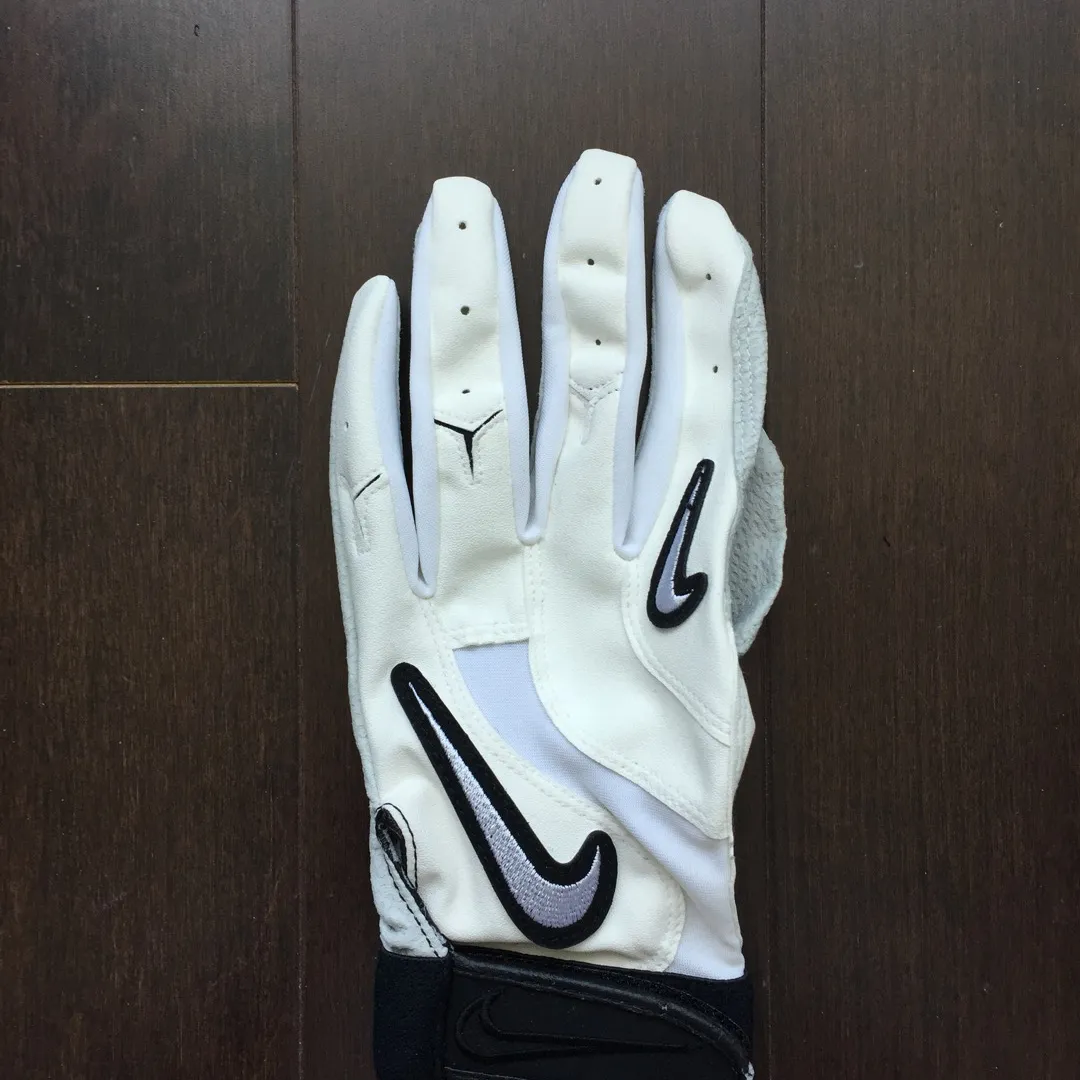 Nike Baseball/softball Batting Glove - New photo 1