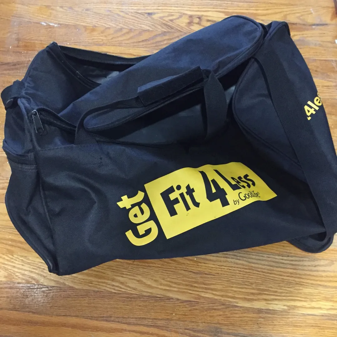 Fit 4 Less Duffle Bag photo 1