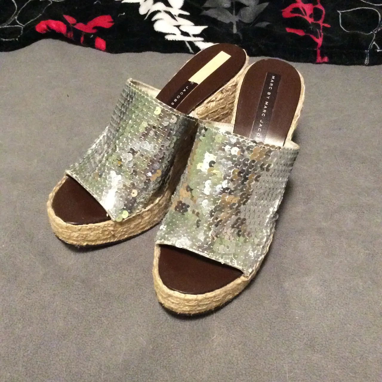 Marc Jacobs sparkling wedges photo 1
