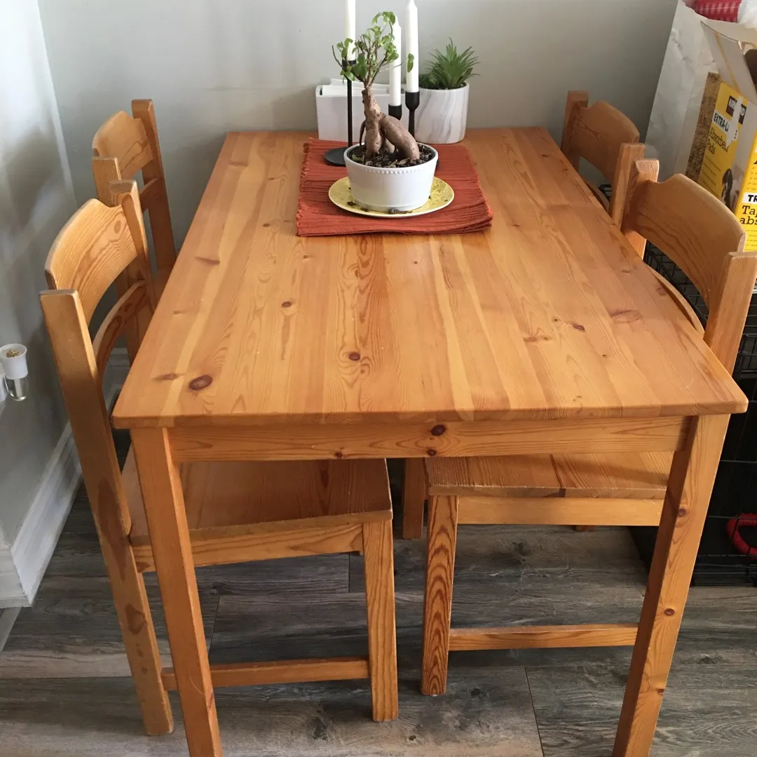 Cute Little Table IKEA photo 4