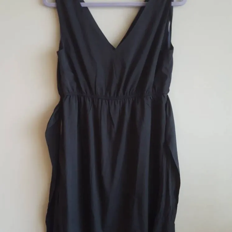 GAP Black Dress  Size 8/10 photo 3