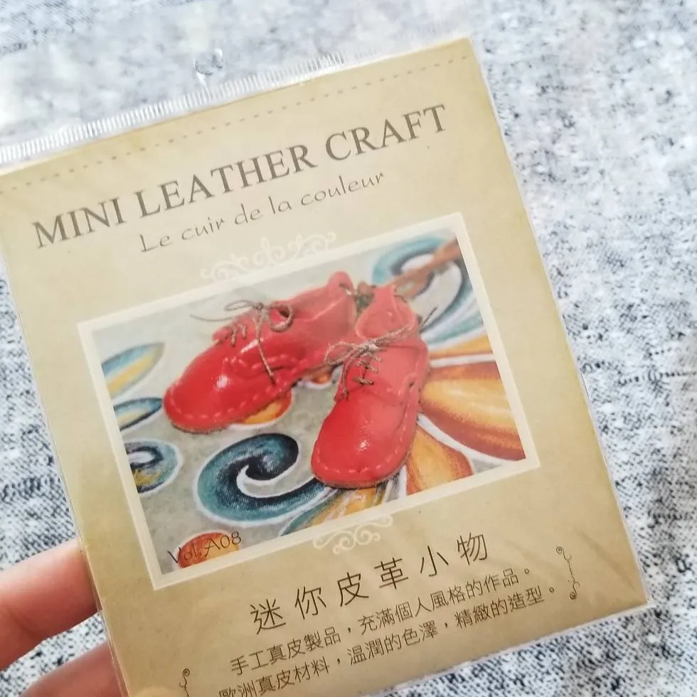 Mini Leather Craft DIY - Shoes photo 1