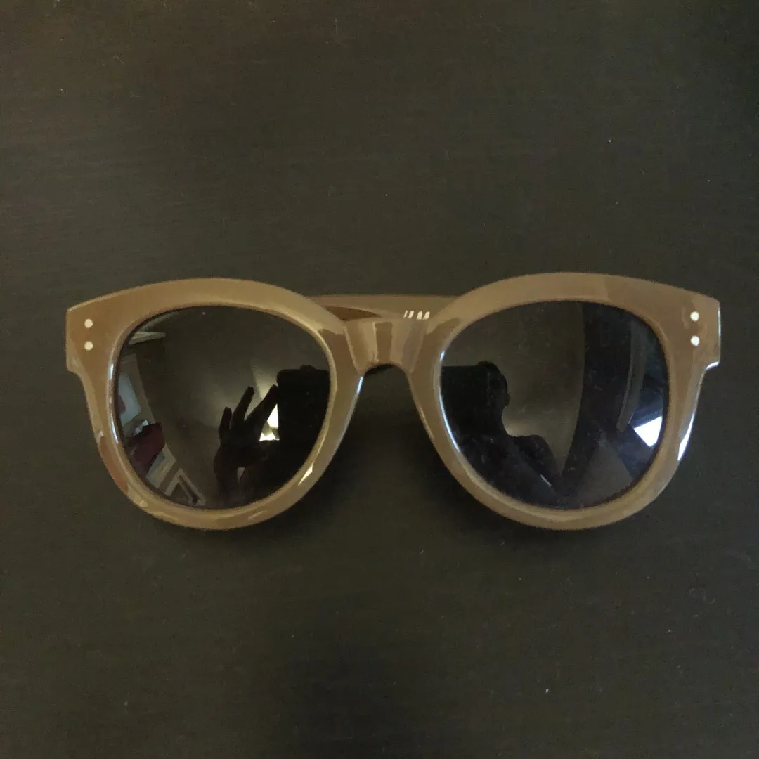 H & M Sunglasses photo 1
