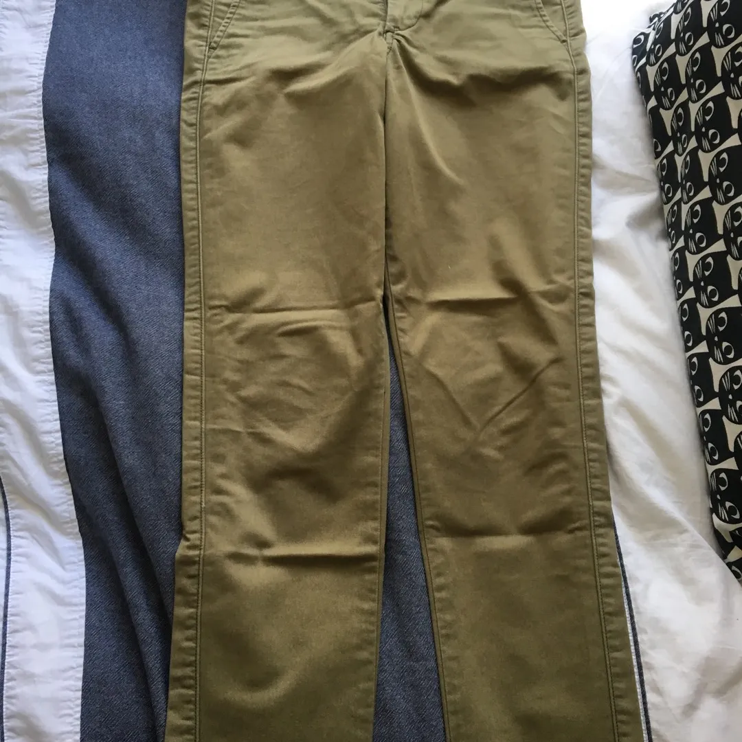 Levi’s Khaki Pants Size 27 photo 1