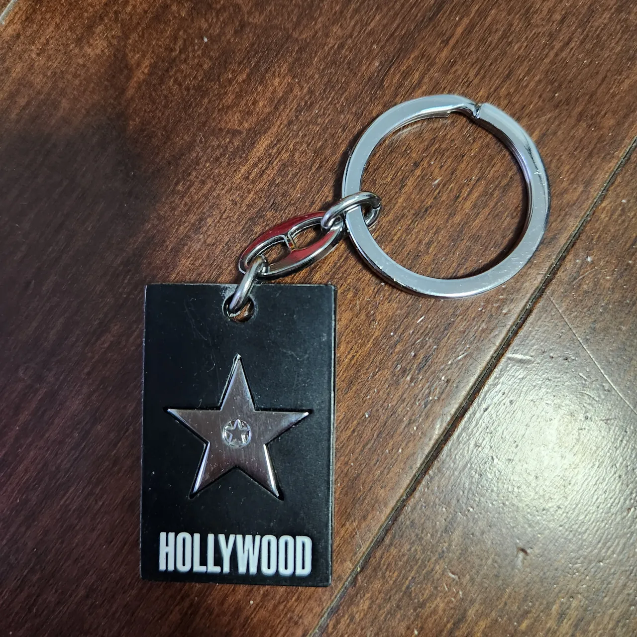 Hollywood Keychain New photo 1