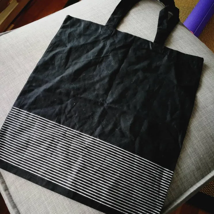🙌🏽 Black Tote Bag photo 1