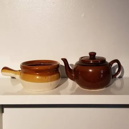 Vintage Tea Pot & French Onion Soup Pot photo 1