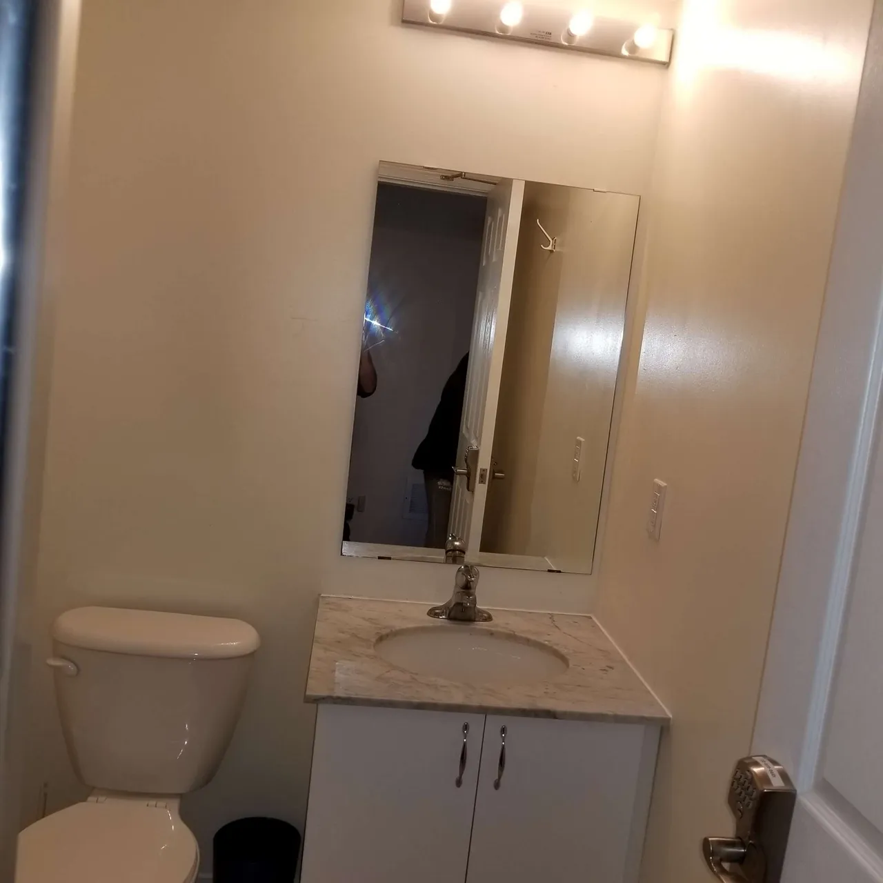 **female only** $700. Sublet from now (flexible move in date)... photo 4