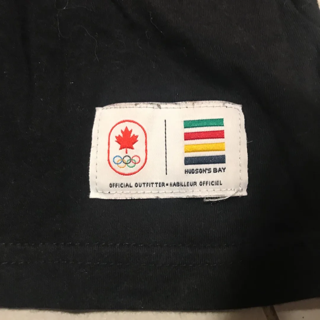 Team Canada Size L Shirt photo 4