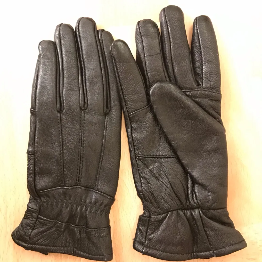 Black Genuine Leather Gloves photo 1