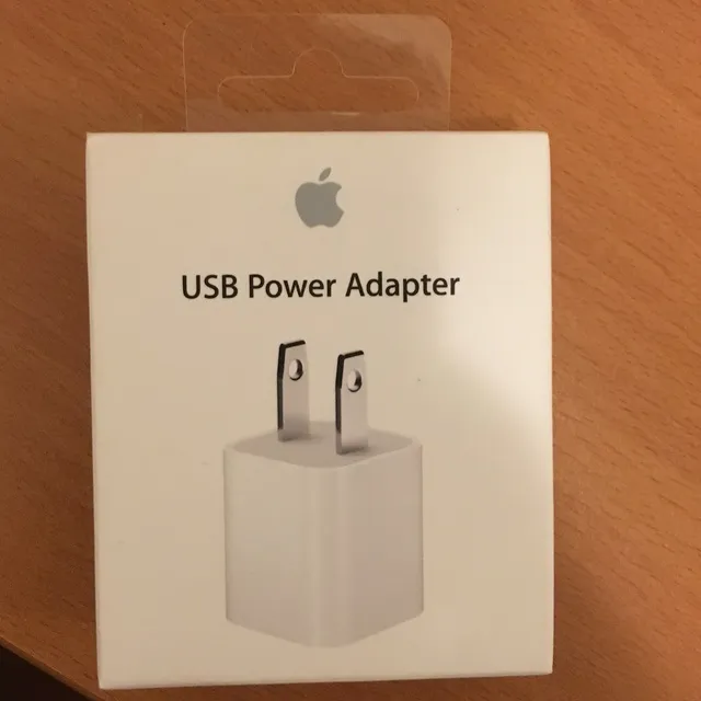 Apple USB Power Adaptor photo 1