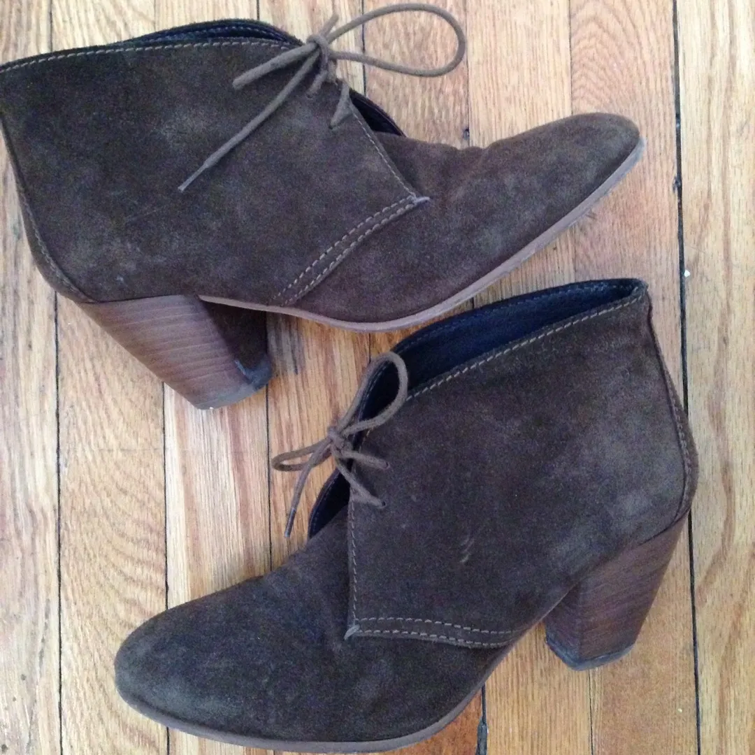 Madewell Brown Suede Ankle Boots photo 1