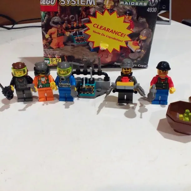 Lego Rock Raiders Crew photo 1