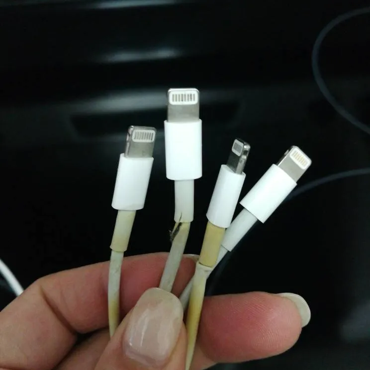 4 IPhone Chargers photo 1