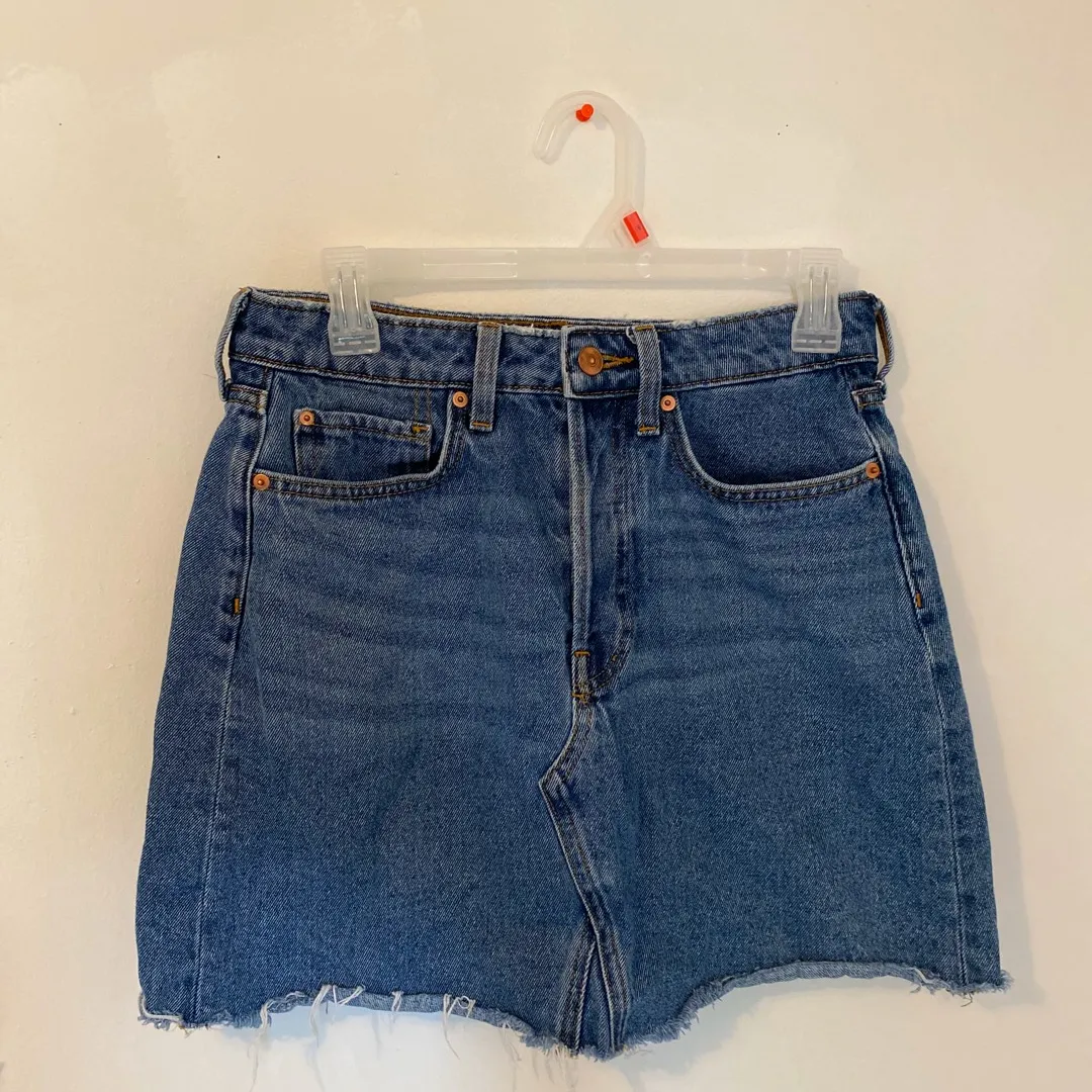 H & M Jean Skirt Size Medium photo 1
