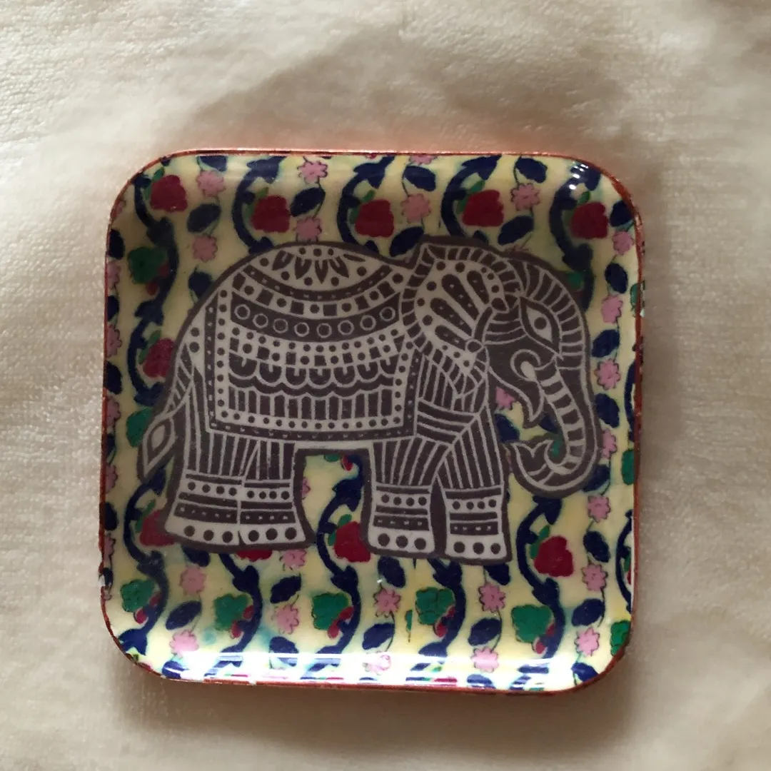 Patterned Catch-all Dish photo 1
