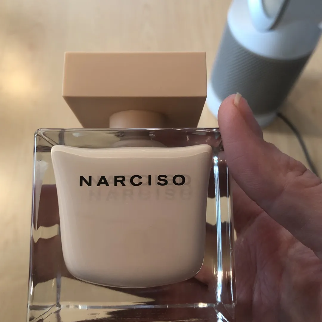 Narcisco Perfume photo 1