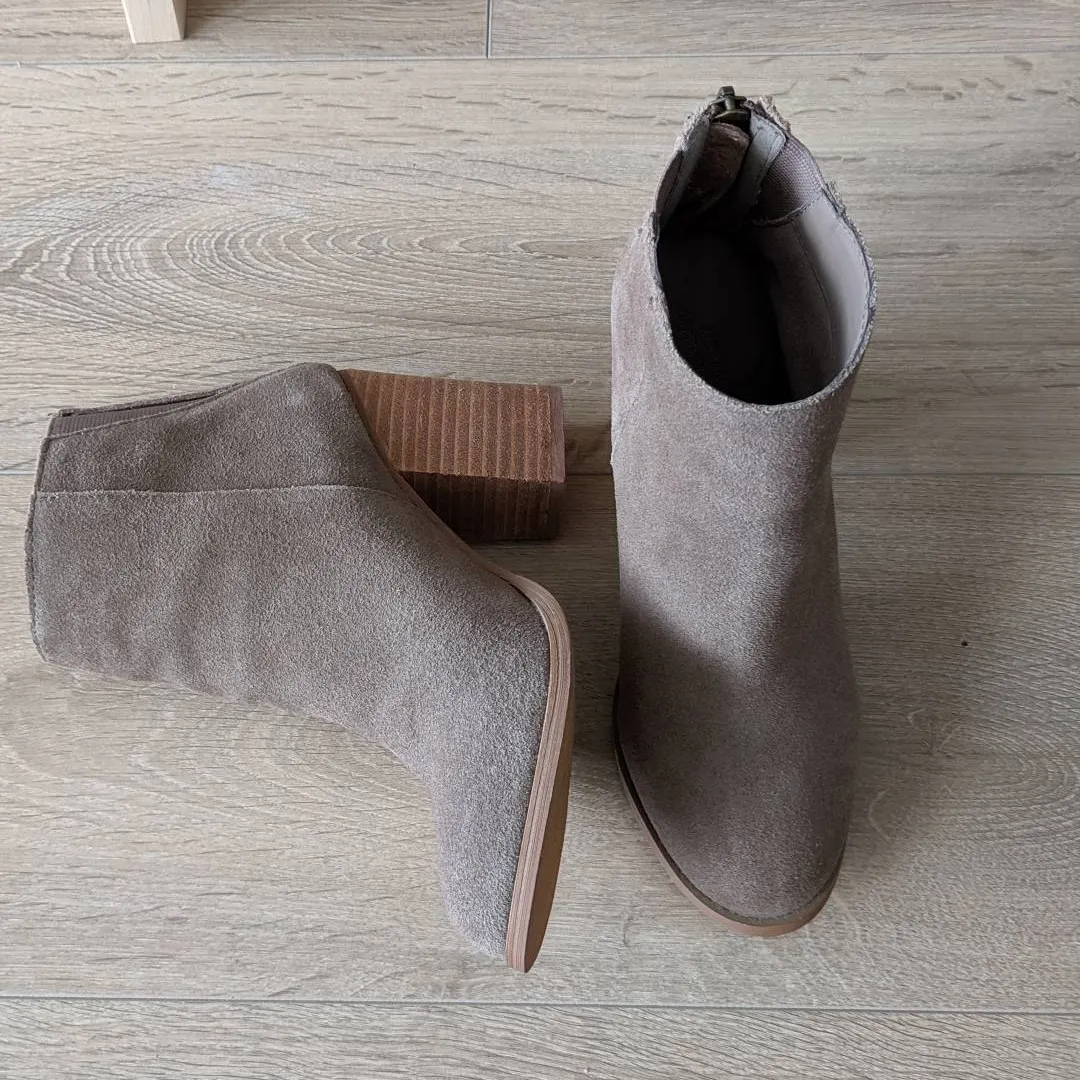 Urban Outfitters Suede Booties Size 6 photo 1