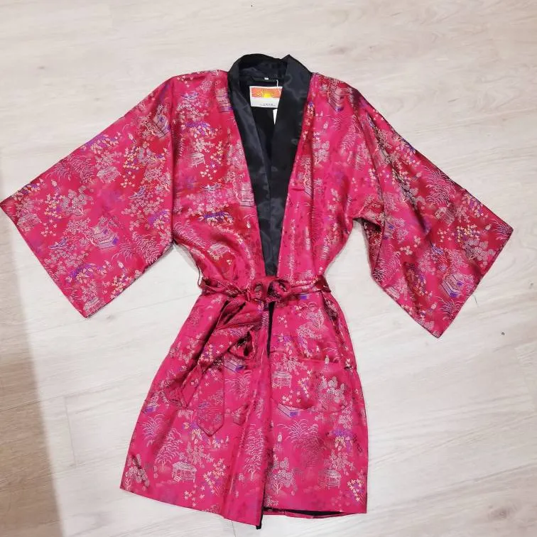 Vintage BNWT Silk kimono robe photo 1