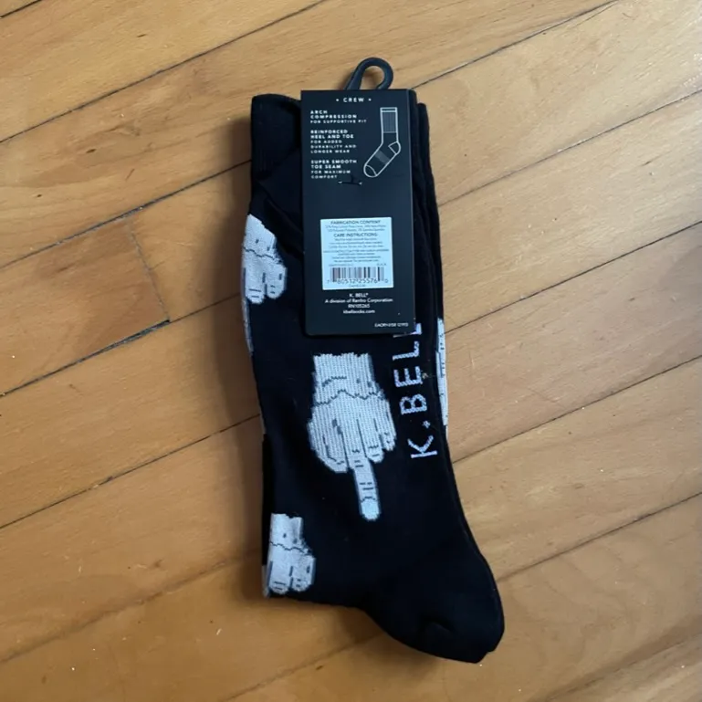 🖕 socks photo 3