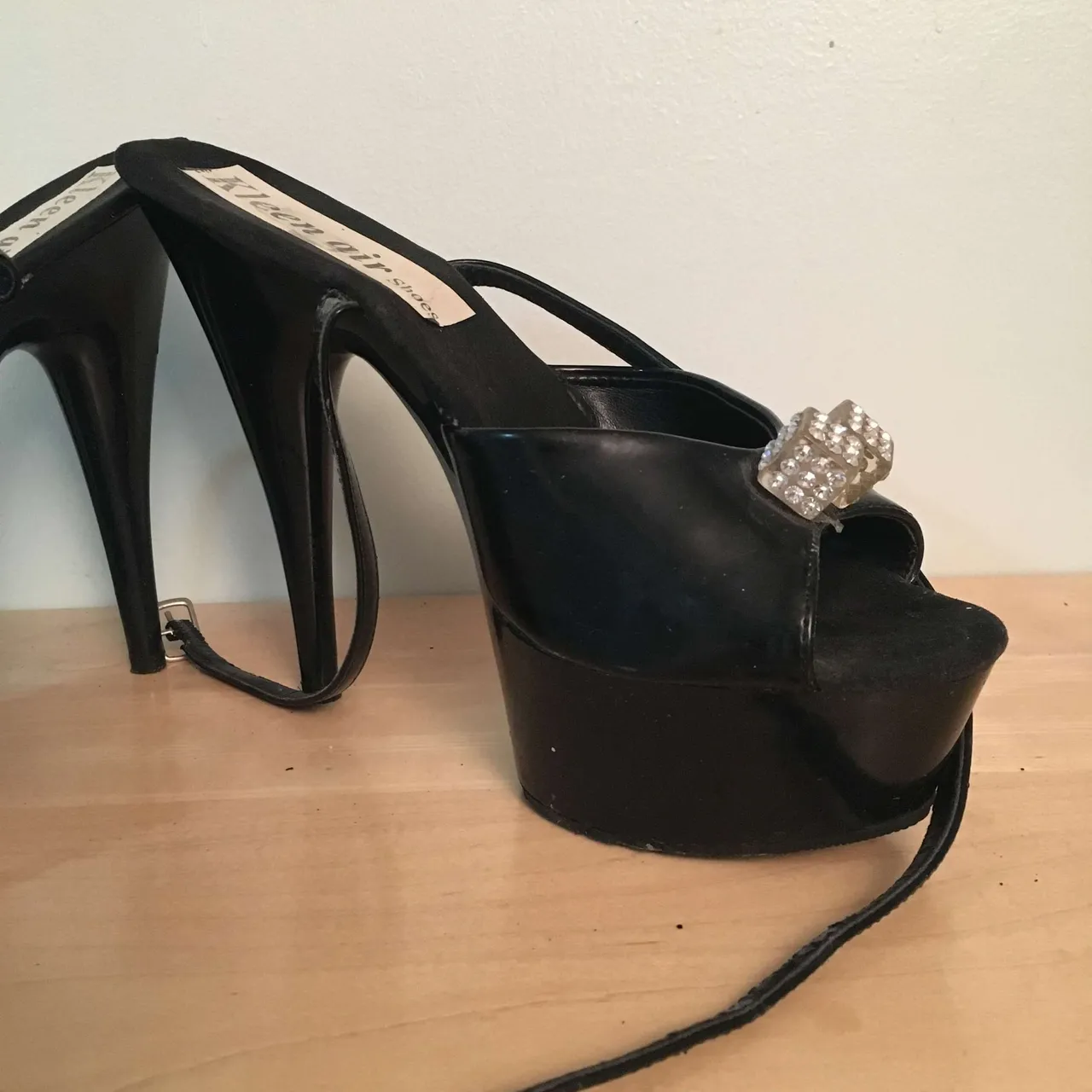 Black platform heels from Kleen Air photo 3