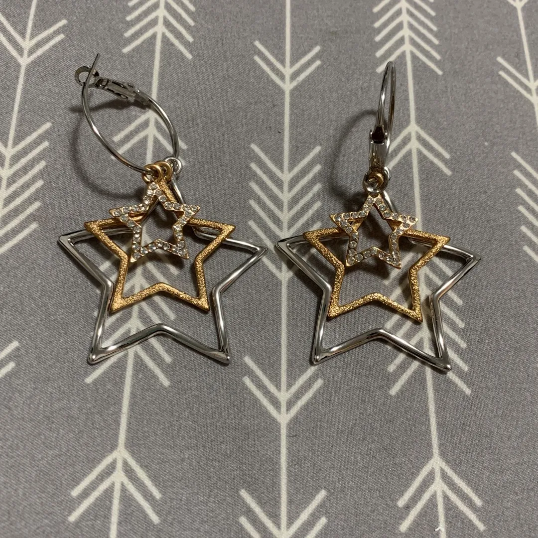 🍂 Triple Star Hoop Earrings photo 1