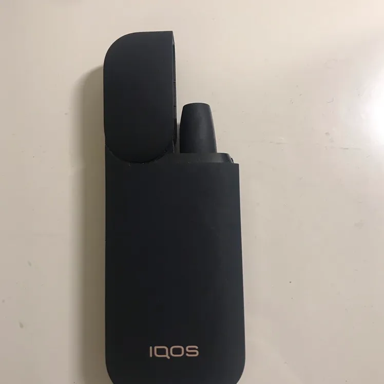 IQOS e-cigarette photo 1