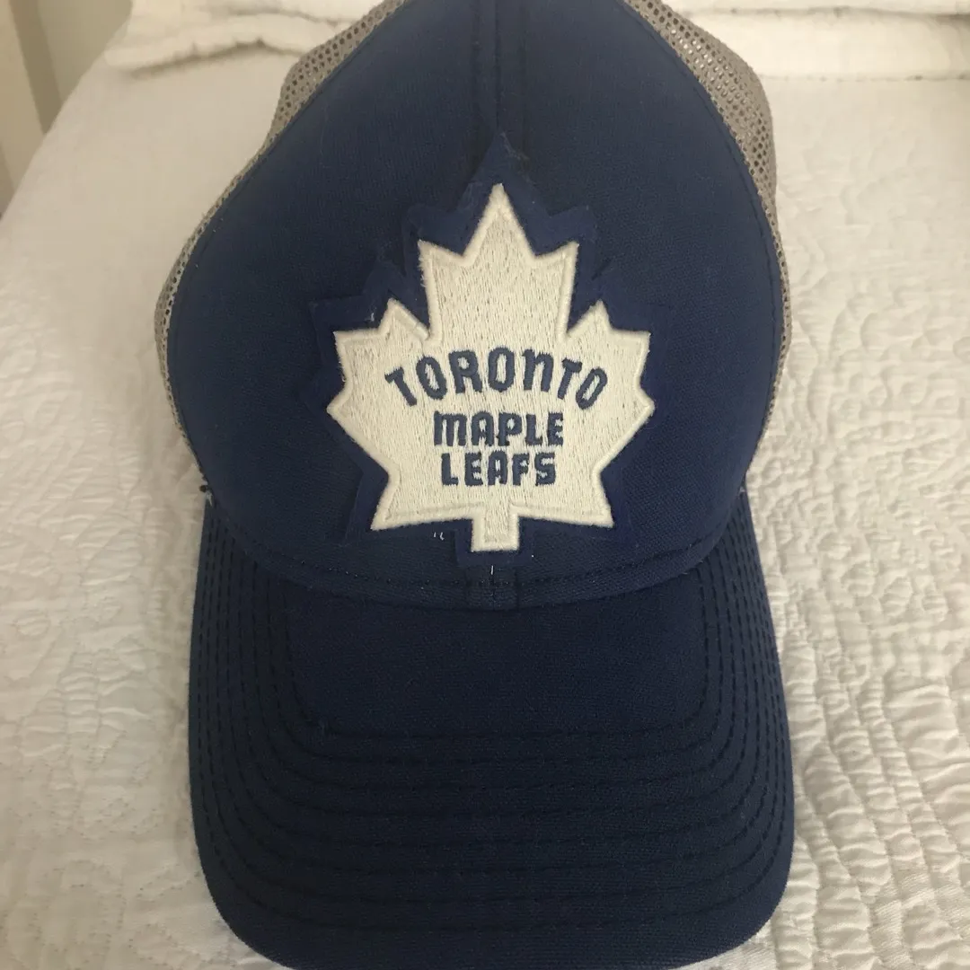 Toronto Maple Leafs Baseball Cap photo 1