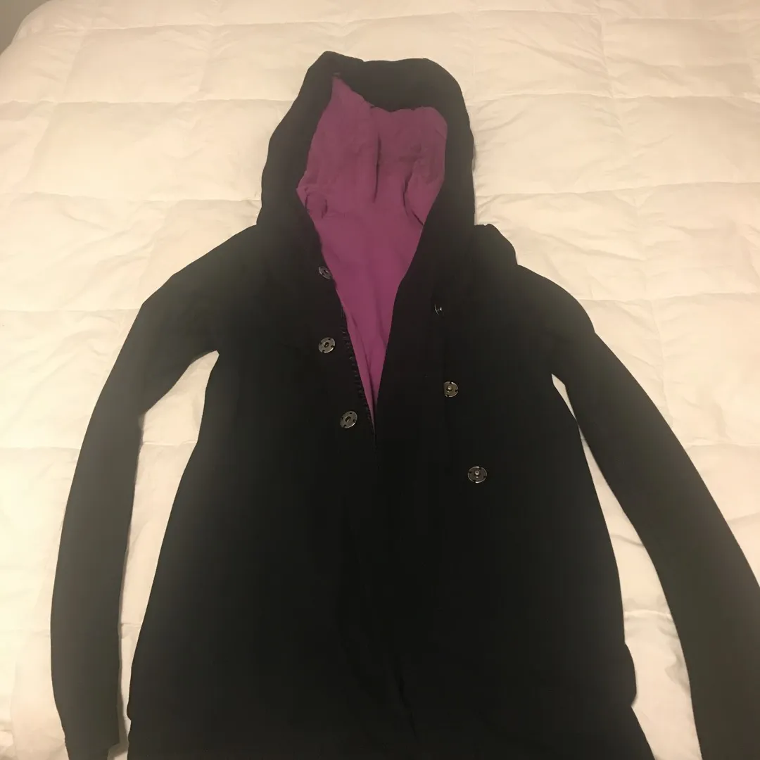 Lululemon Hooded Sweater/jacket - Size 4 photo 4