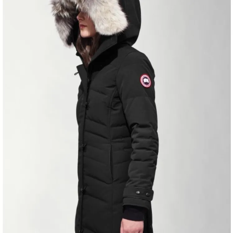 Canada Goose Lorette Parka Size Small W Removable Hood. Like New photo 7