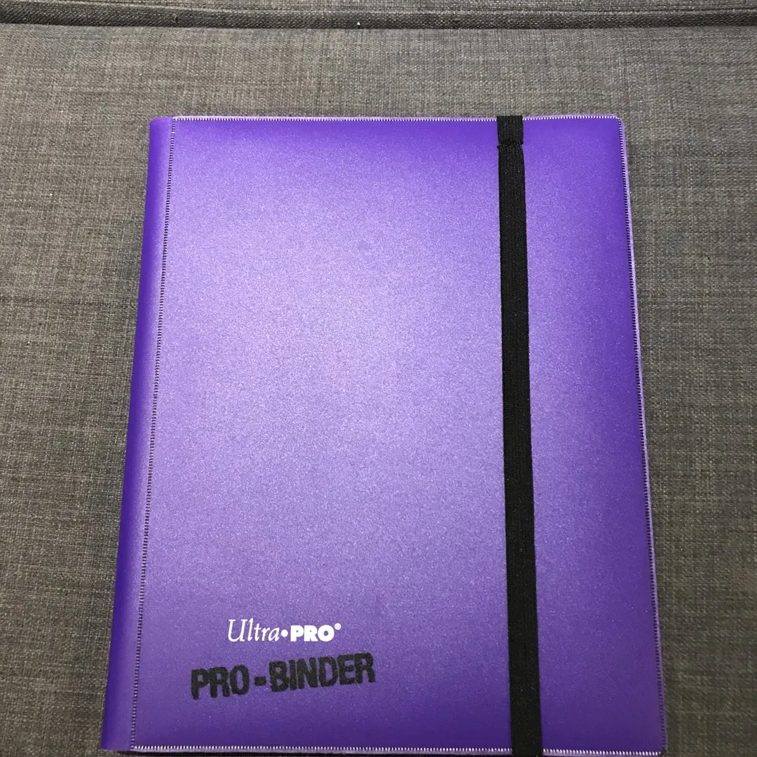 Ultra Pro 9-Pocket Side Loading Binder photo 1
