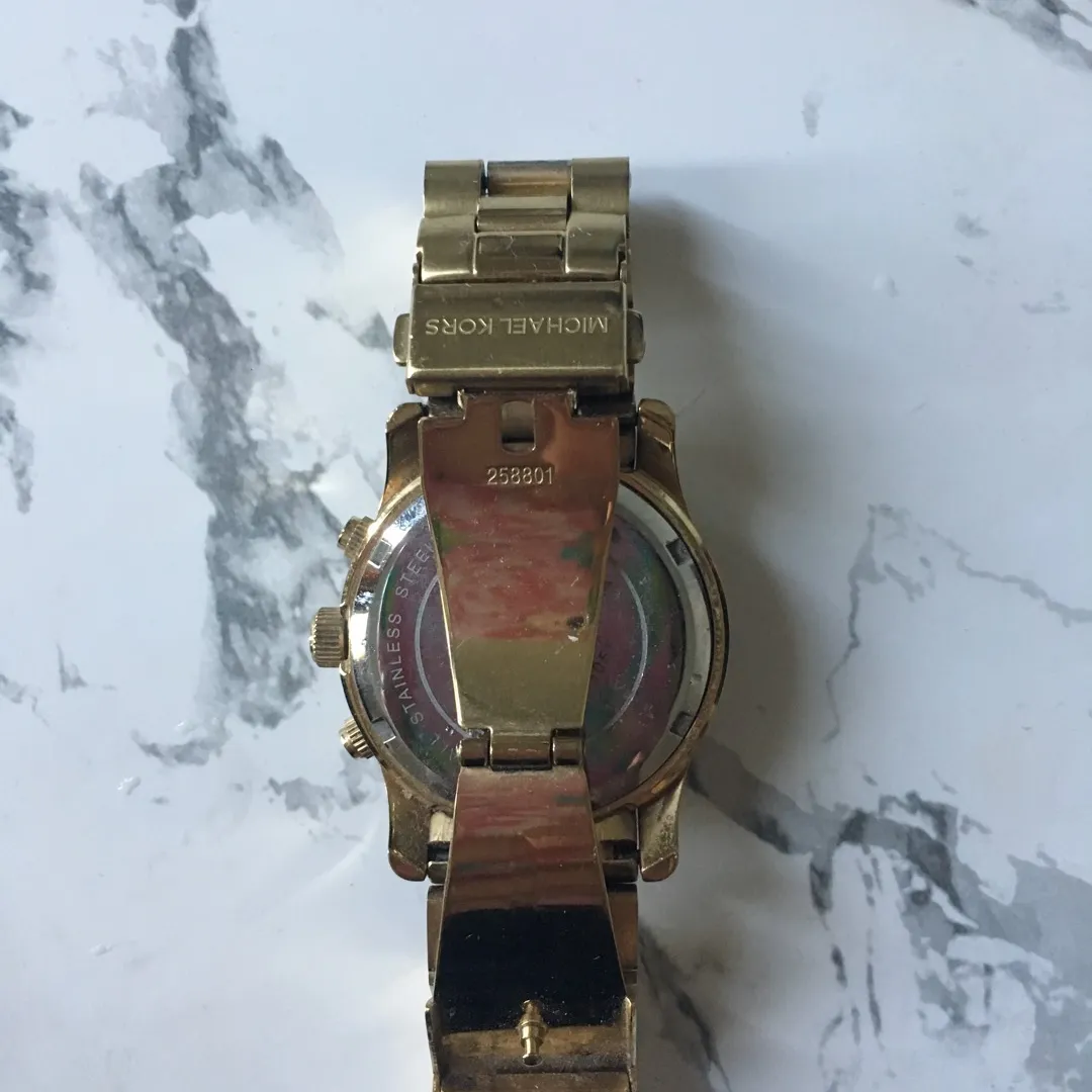 Michael Kors Gold Watch photo 3
