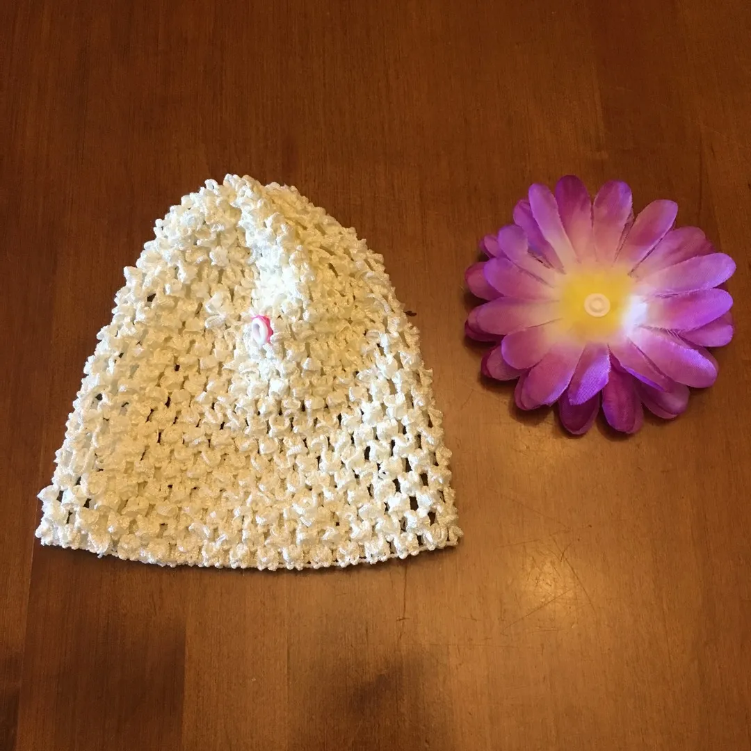 Baby Cap With Detachable Flower photo 3