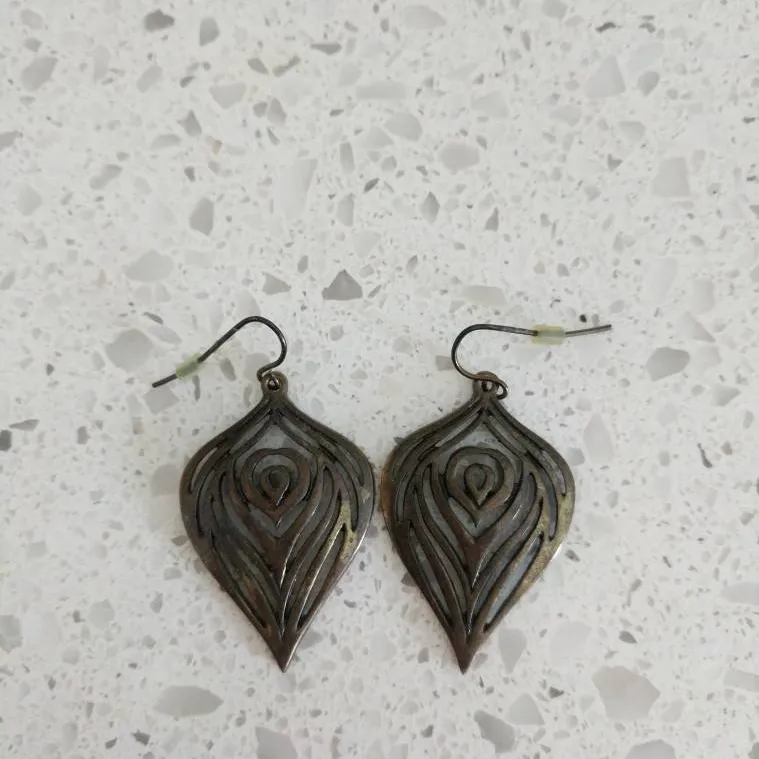 leaf/teardrop earrings photo 1