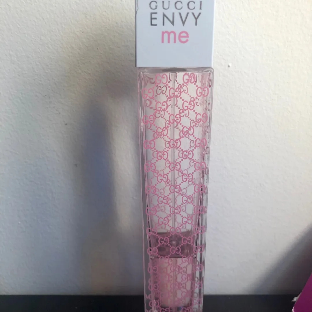 Gucci Envy Me Perfume photo 1