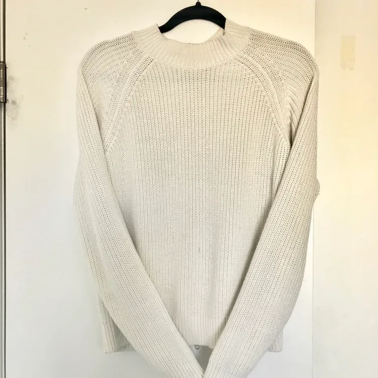 White H&M Sweater With Zipper photo 1