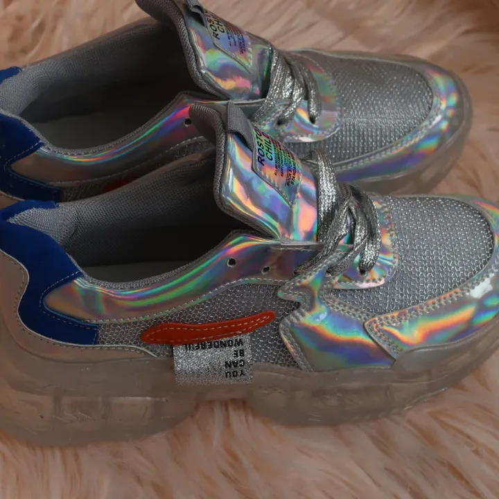 Holographic Runners photo 4